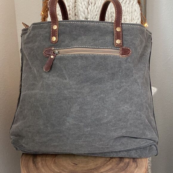 Myra Bag Ruffy-Tuffy Tote Bag NWT - Picture 3 of 8